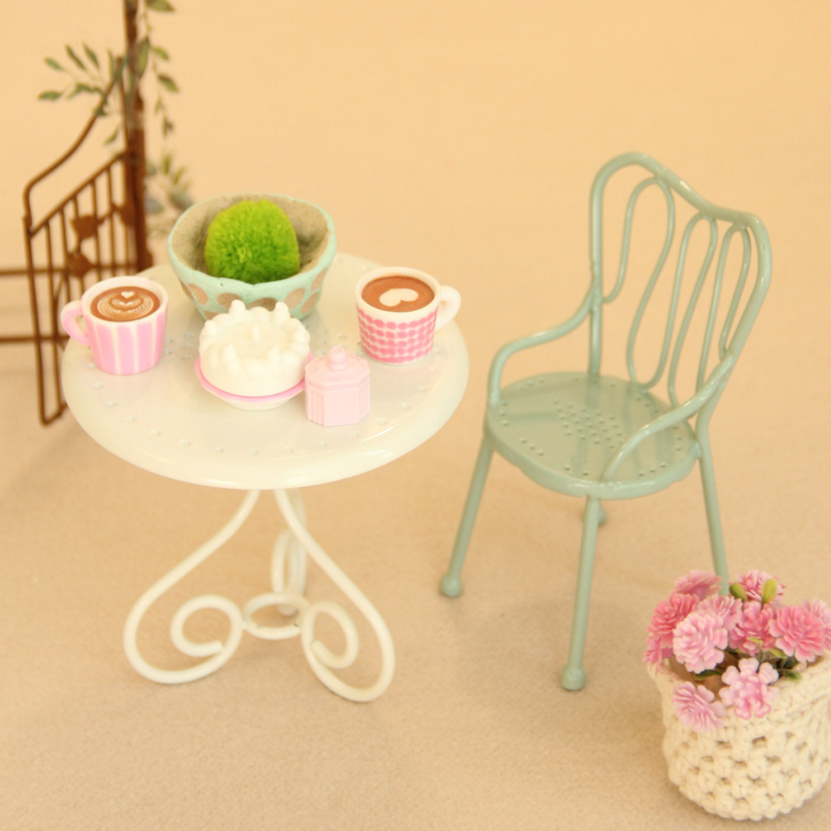 Outdoor Furniture Hotel - 1:8/1:12 Miniature Iron Table and Chair