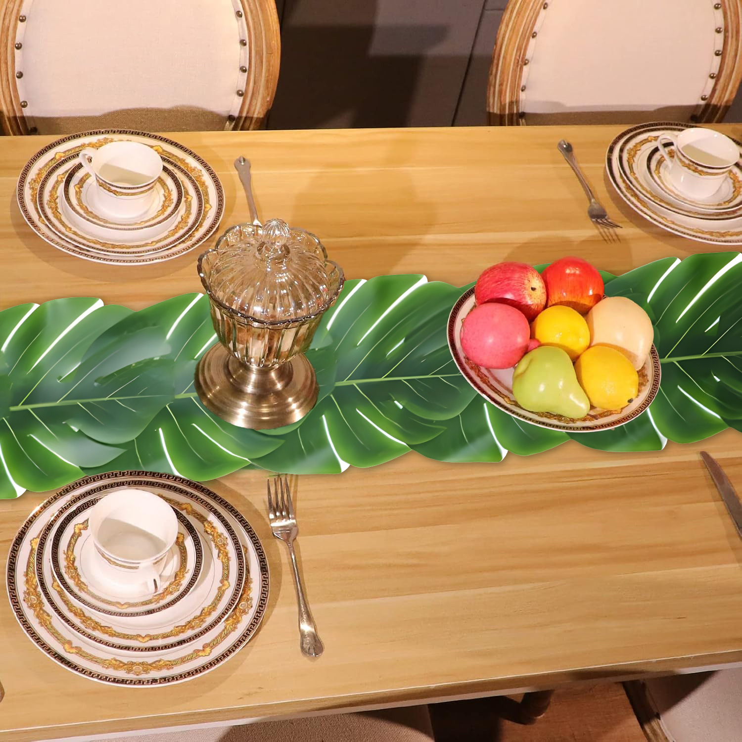 Tropical Monstera Leaf Table R - Outdoor Furniture Green ulasan dan harga